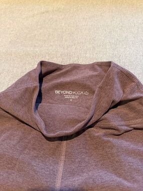 Beyond Yoga Purple leggings